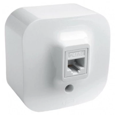 legrand-forix-falon-kivuli-utp-informatikai-csatlakozoaljzat-ip20-feher-782424_OVILL legrand-forix-falon-kivuli-utp-informatikai-csatlakozoaljzat-ip20-feher-782424_OVILL
